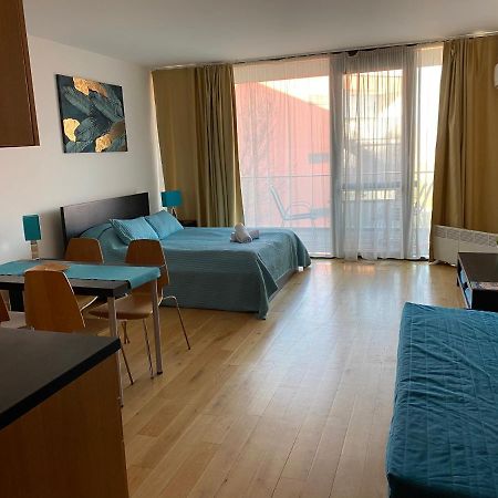 Gemini Superior Apartman & Yacht بالاتوليلّي المظهر الخارجي الصورة